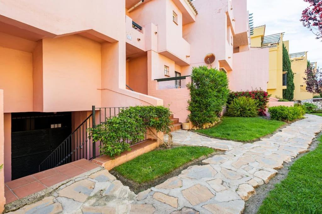 Apartamento En Marbella Guadalmina Primera Linea De Campo De Golf Los Cartujanos Esterno foto