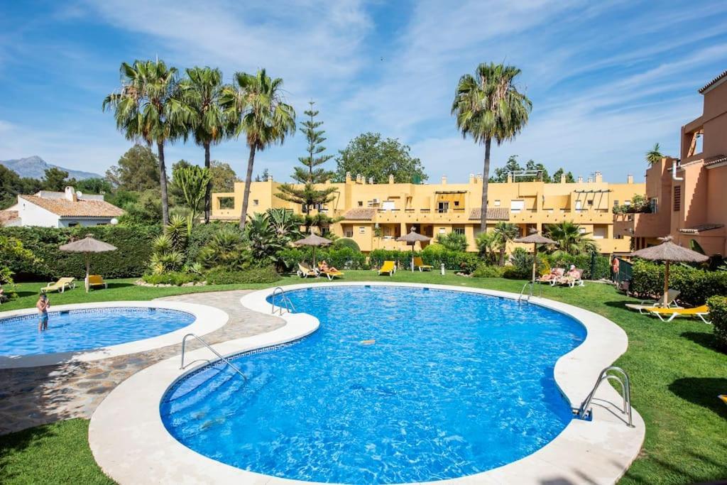 Apartamento En Marbella Guadalmina Primera Linea De Campo De Golf Los Cartujanos Esterno foto